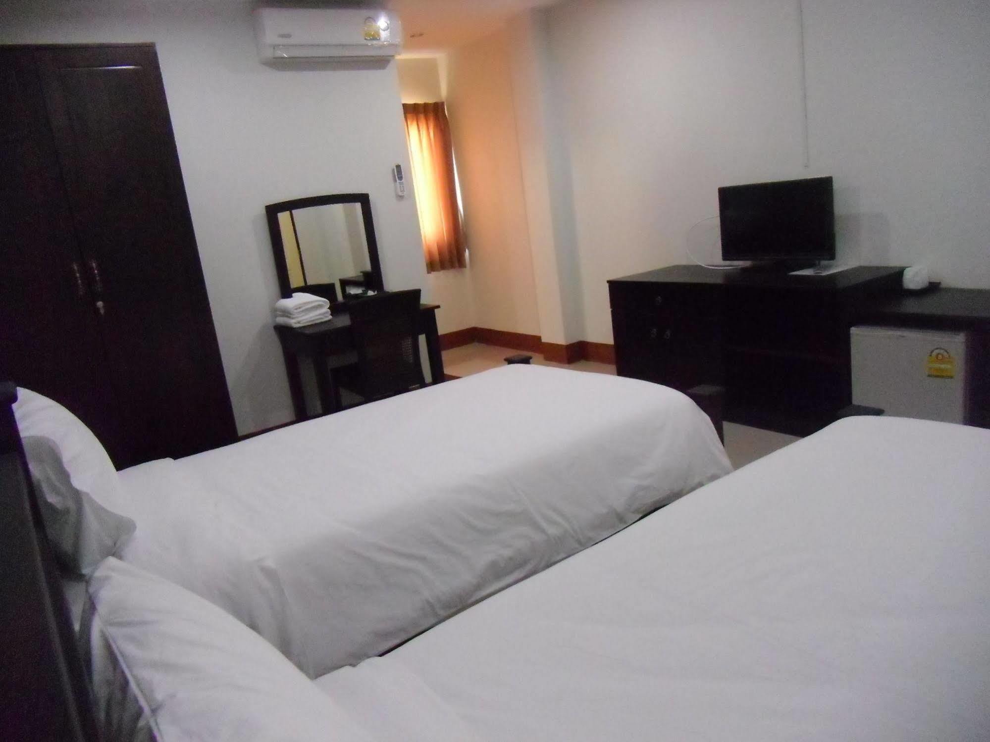 Na Chaidej Hotel Surat Thani Extérieur photo