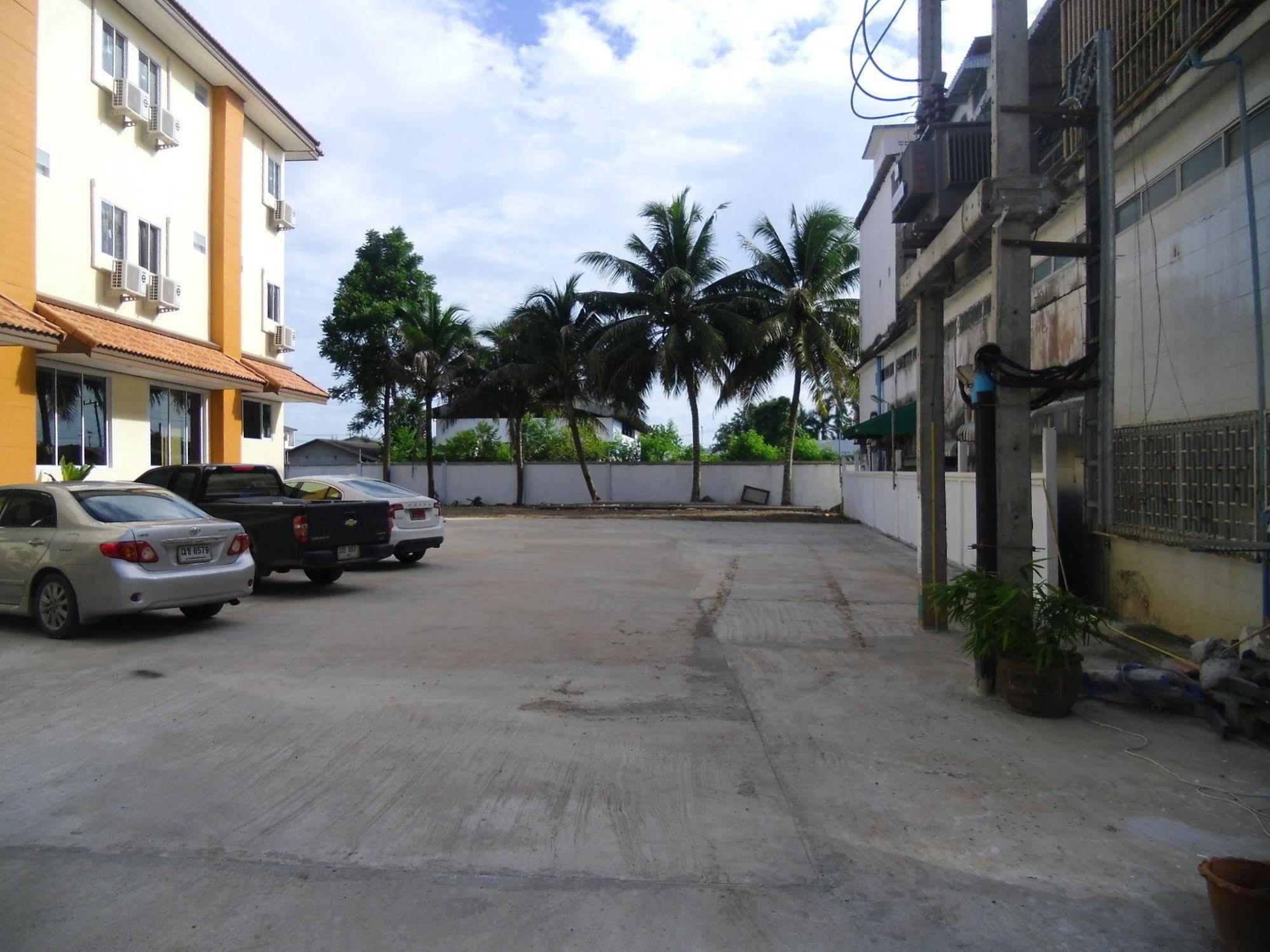 Na Chaidej Hotel Surat Thani Extérieur photo